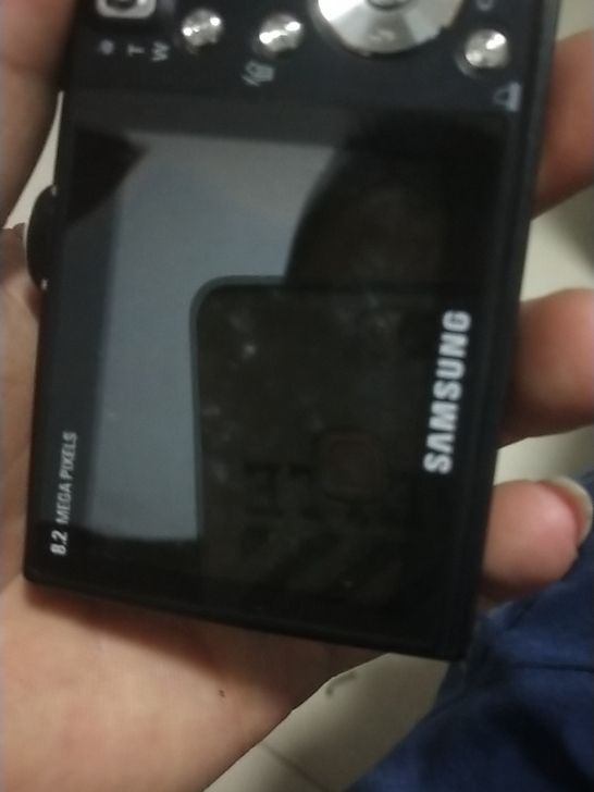 三星L100数码相机，橙色一般避免纠纷不退...