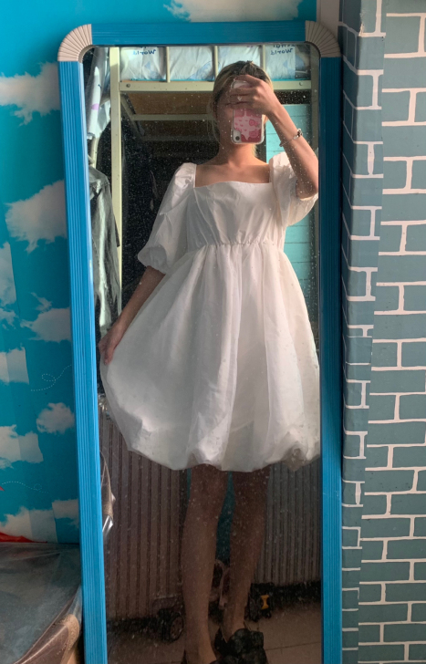 毕业  出泡泡袖方领裙公主裙