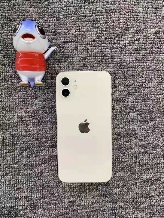 苹果12白色   128g