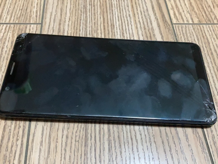 VIVO X20Plus，可充电，屏幕不亮...