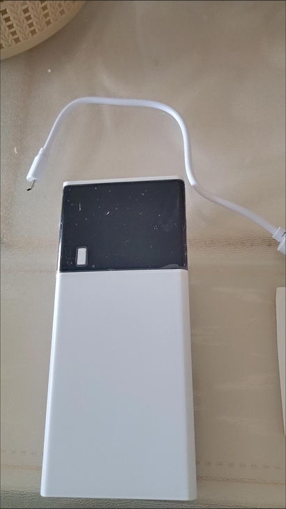 买多了处理大容量充电宝安卓苹果手机通用电源...