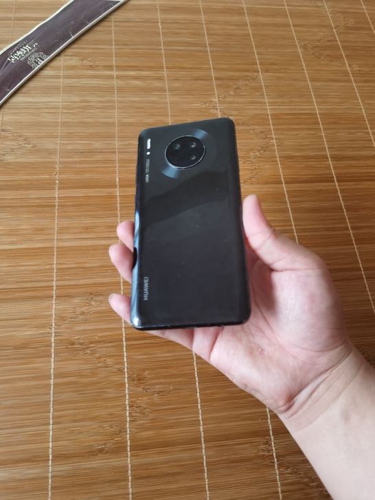 华为mate30 一台也是批发价～亏钱出一...