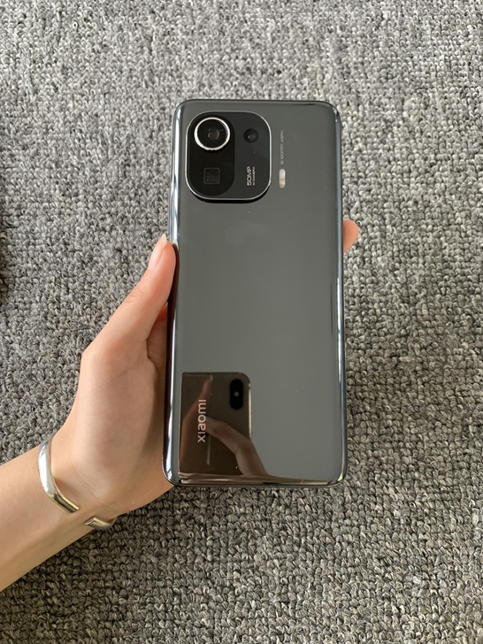 小米11pro 黑色 12+256G  9...