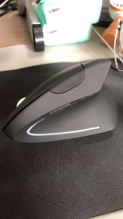 闲置防鼠标手垂直无线鼠标立式手握竖握式立握...