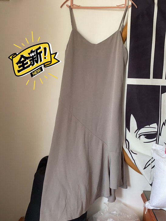 西装面料吊带连衣裙