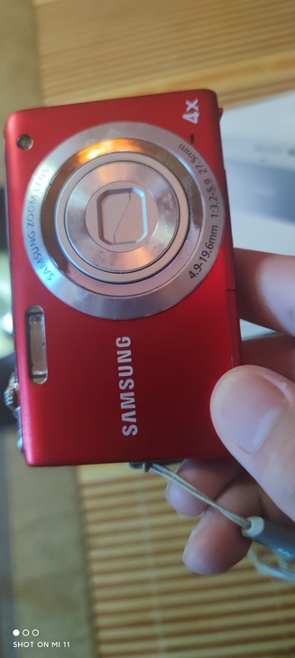 三星相机，没电池，有充电器，售出不退不换，...