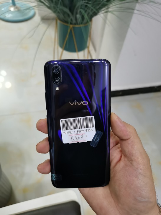 vivox23，顶配8+128G内存viv...