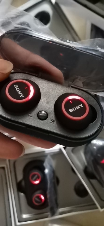 库存全新机SONY真蓝牙无线耳机低价销售。...