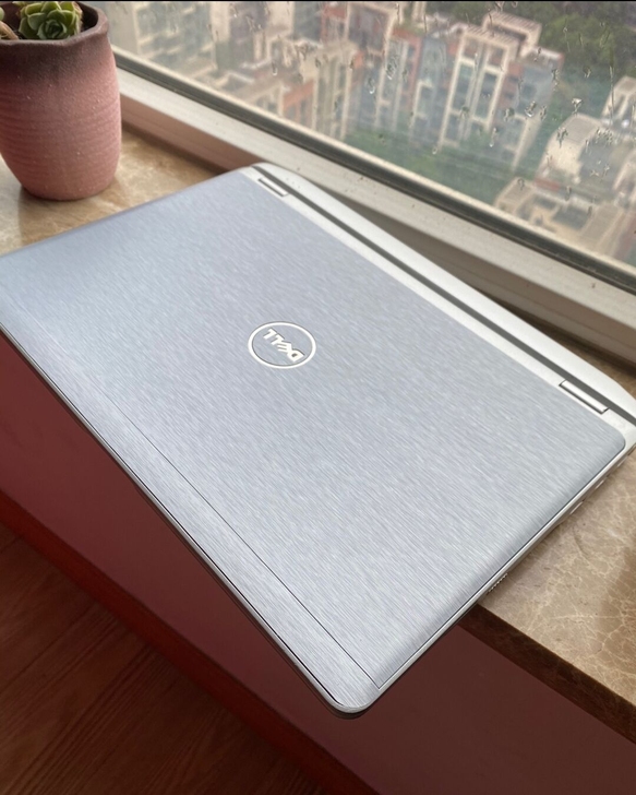 i 7 游戏本 高配8g 商务 二手戴...