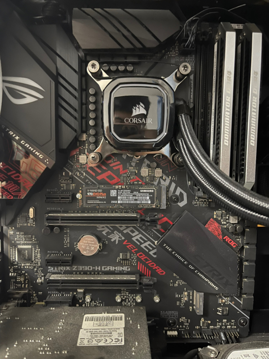 盒装9700k 20年购入，和主板一起