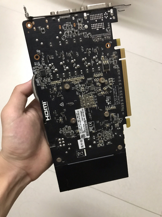 电脑显卡，成色很新。R7360p2g海外版...
