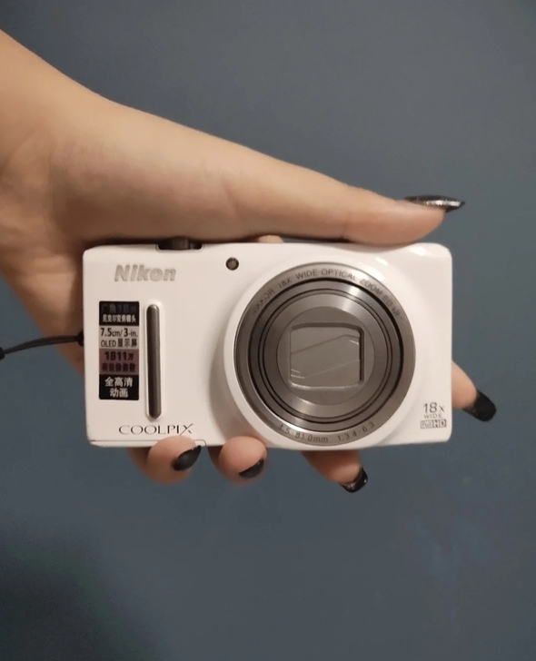 尼康S9400  奶白色小可爱