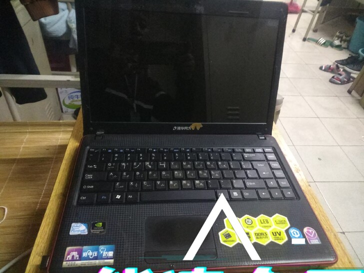 清华同方百年校庆升级款i5cpu，显示屏1...