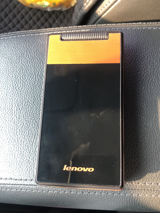 联想翻盖智能手机，没怎么用过，闲置处理，什...