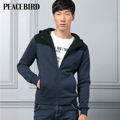 全新  太平鸟男士连帽卫衣加绒款。拍的不好...