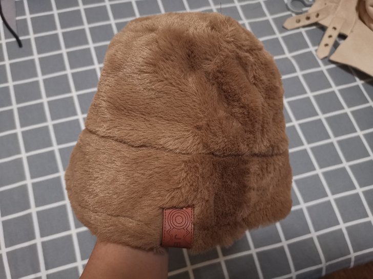 保暖甜美仿兔毛加厚日系平顶女休闲百搭潮短檐...