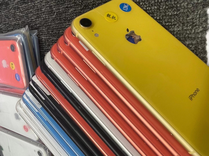 国行99新iPhone Xr 128G 三...