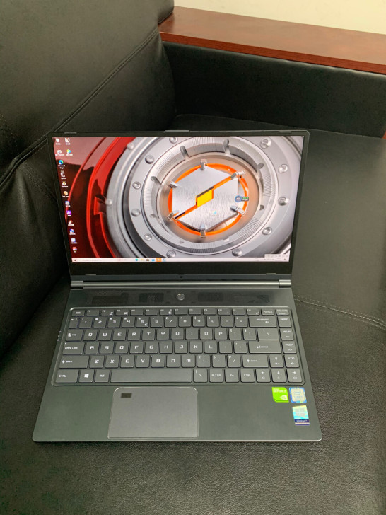 机械革命S1 金属超薄笔记本 成色不错如图...