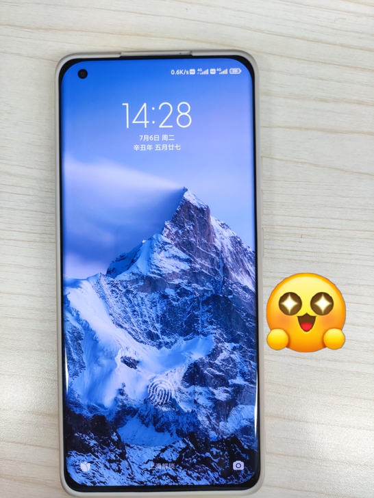 小米11，白色8+256g内存，3月初线下...