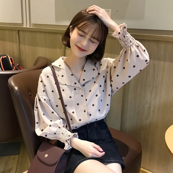 2021年早春新款波点衬衫女设计感小众轻熟...