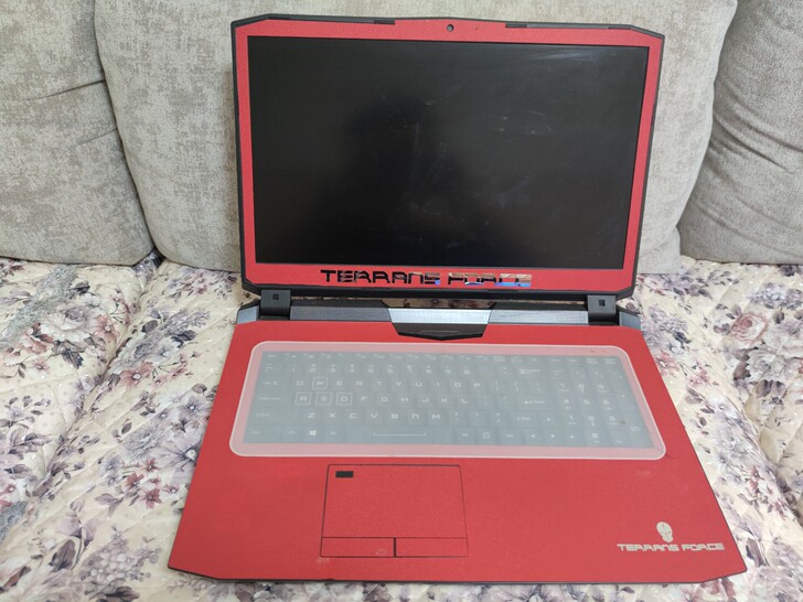 未来人类X711 P775TM 空机