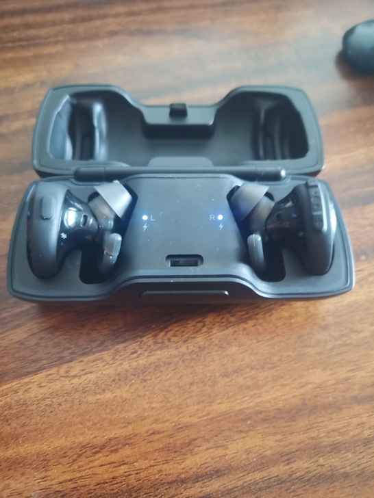 原装正版bose蓝牙耳机，偶尔使用中。音质...