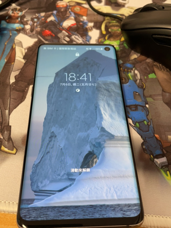 三星S10 8+128。 国行，正常使用S...