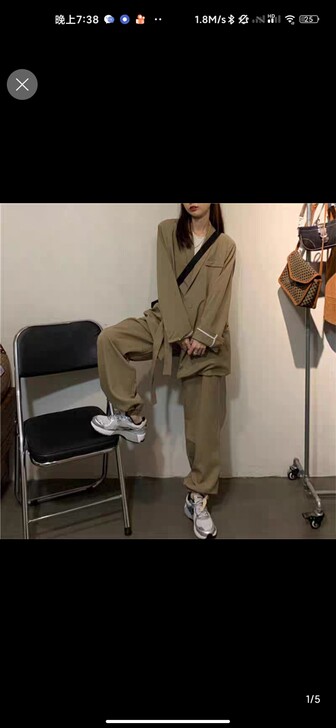 想尝试风格。仅试穿过而已。不适合我太合身了...