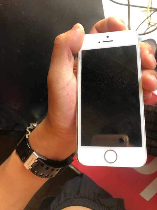 苹果5s以前买的4000多