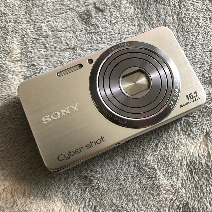 索尼复古老相机 1610万像素