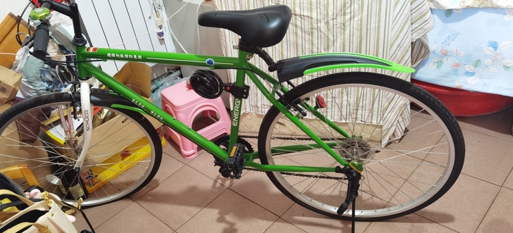 商家送的一辆自行车，基本没骑过，一直放在家...