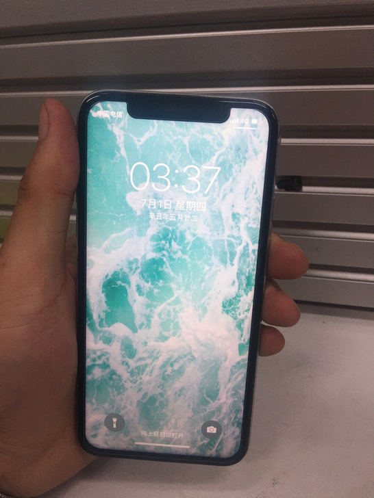 iPhone X
