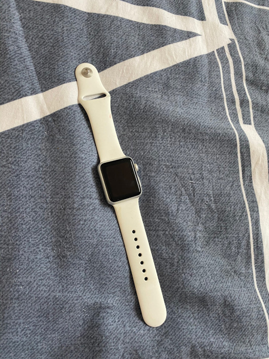 iwatch1，成色好，接近全新，正常使用...