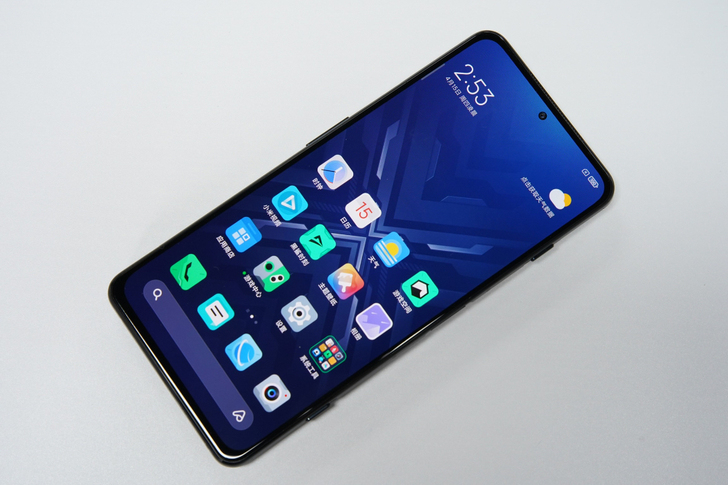 黑鲨4黑色 8GB+128GB，成色90新...