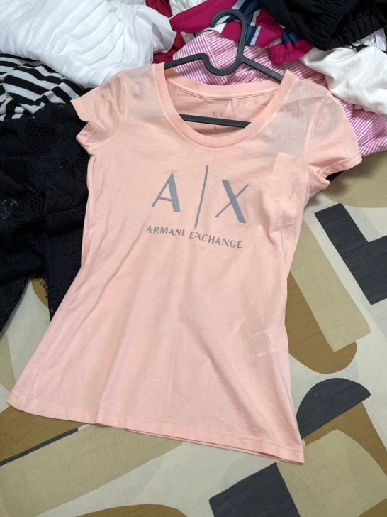 Armani exchange阿玛尼女T恤...