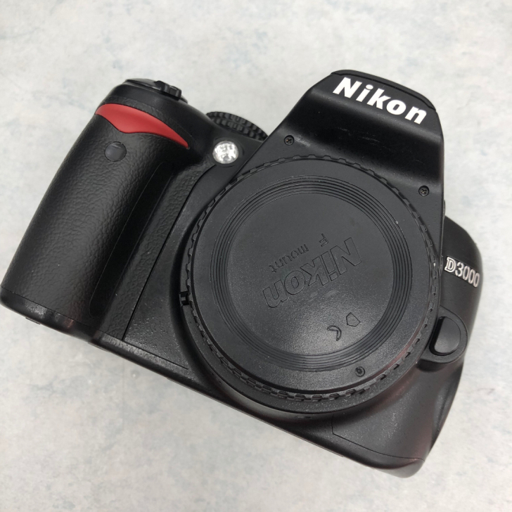 尼康D3000 相机