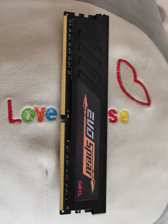 金邦内存条DDR4 8G 2666  电脑...