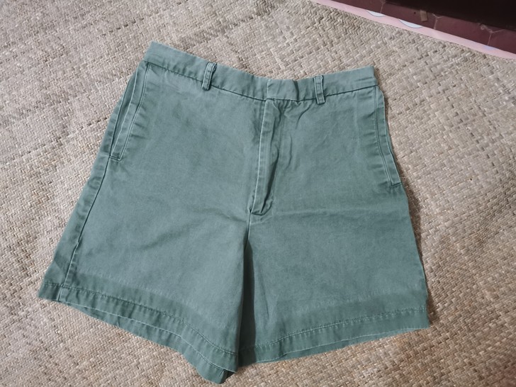 夏季舒适,橄榄绿军绿色高腰短裤