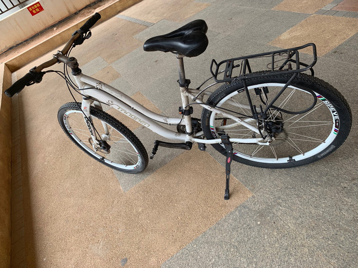 出手一台闲置全铝车身自行车