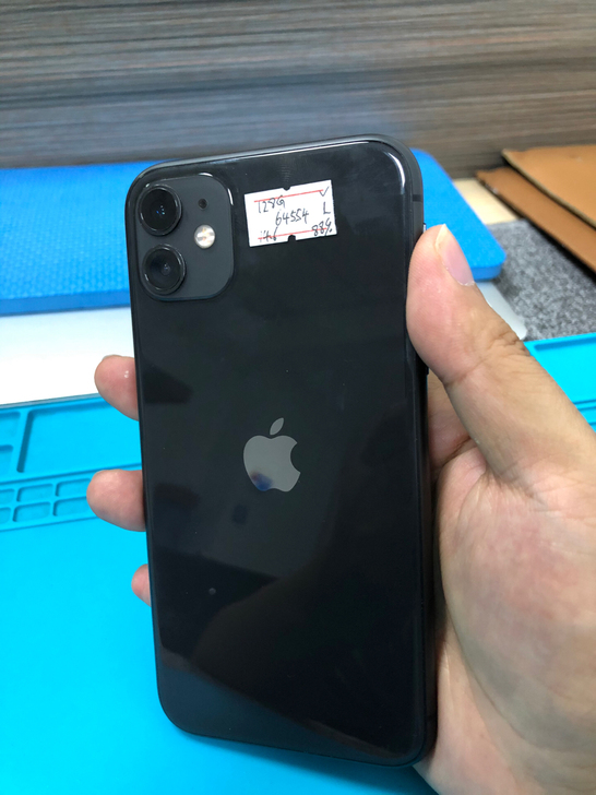 11代128G黑色国行全网通,爱思绿油油功...
