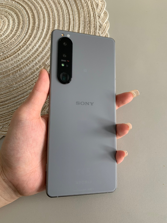 8 索尼xperia1iii  12+25...