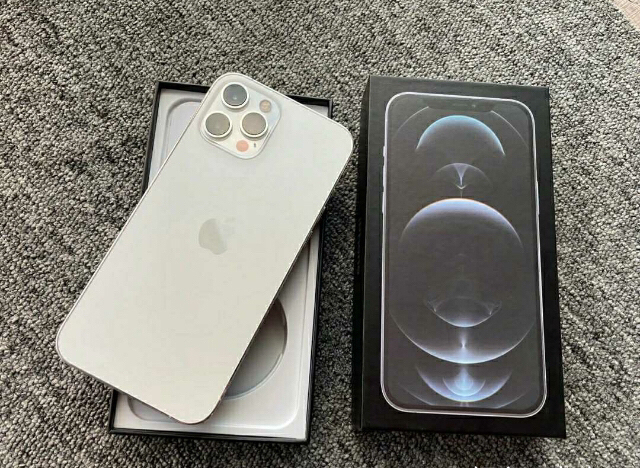 iPhone 12promax自用