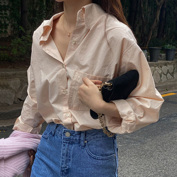2021初春宽松浅粉色显白上衣复古内搭衬衣...