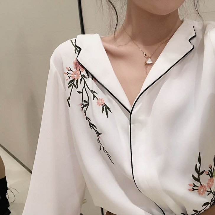 实体店库存清仓 衬衣女复古港味上衣 小众刺...