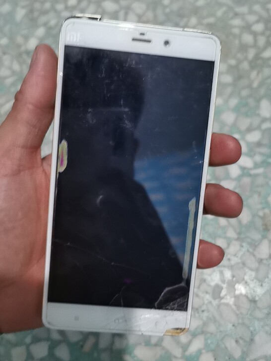小米note手机内存不详，需要的便宜搞走