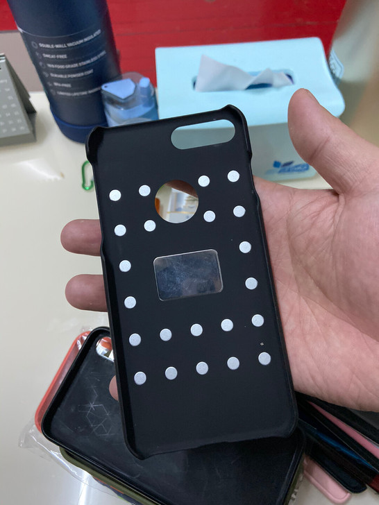 苹果8P手机壳，因更换手机闲置出售，两个一...
