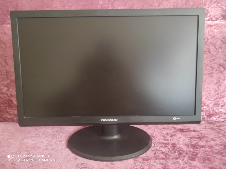 DAEWOO显示器 电脑显示器 20寸