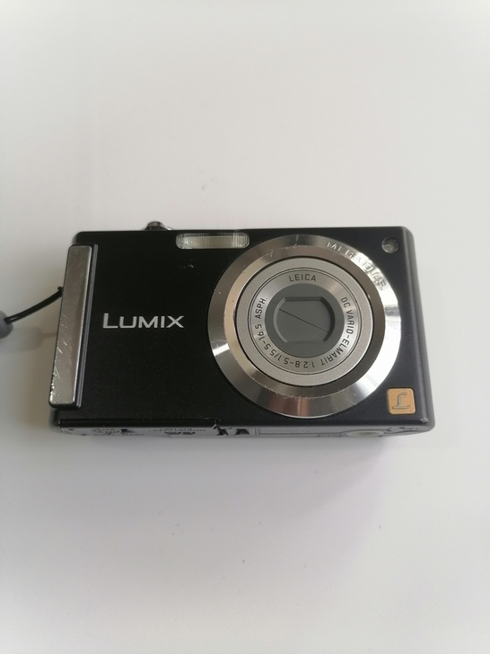 松下数码相机FS3 ，810万像素，4倍数...