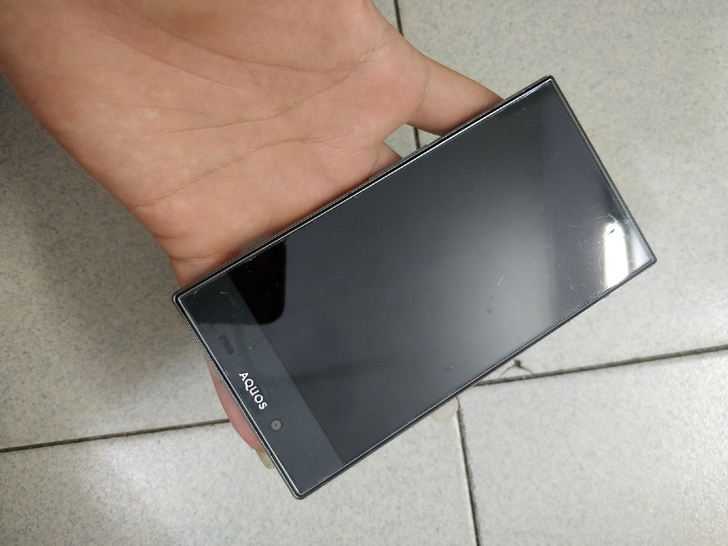 夏普403sh全面屏手机