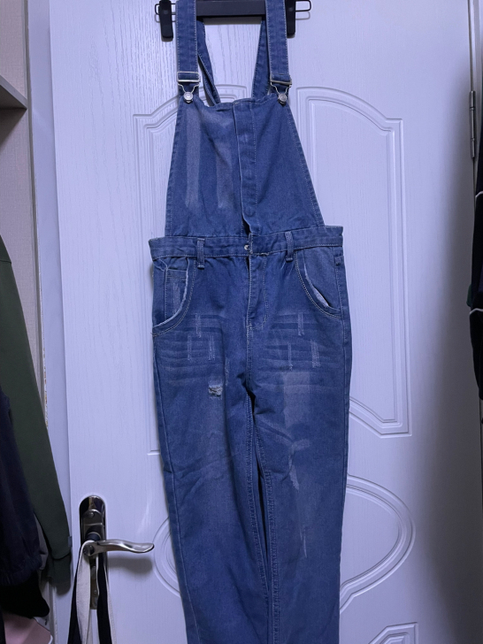 由于本人生孩子以后变胖,所有裤子都是27码...